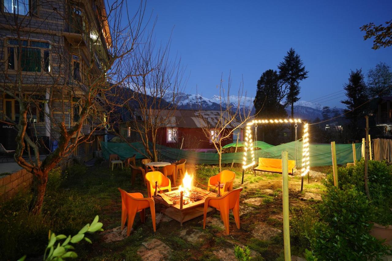 مايالي Woods Villa- A Luxury Mountains View Cottages المظهر الخارجي الصورة