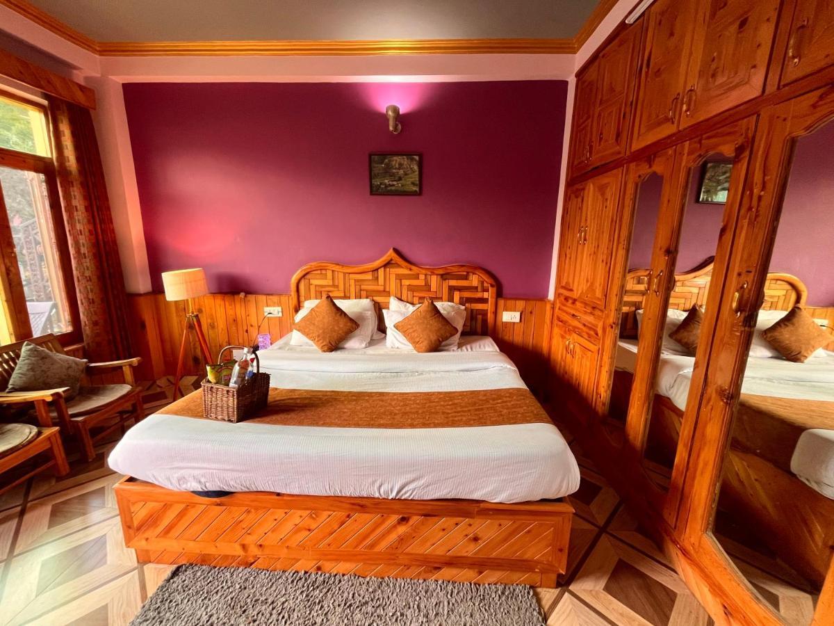 مايالي Woods Villa- A Luxury Mountains View Cottages المظهر الخارجي الصورة