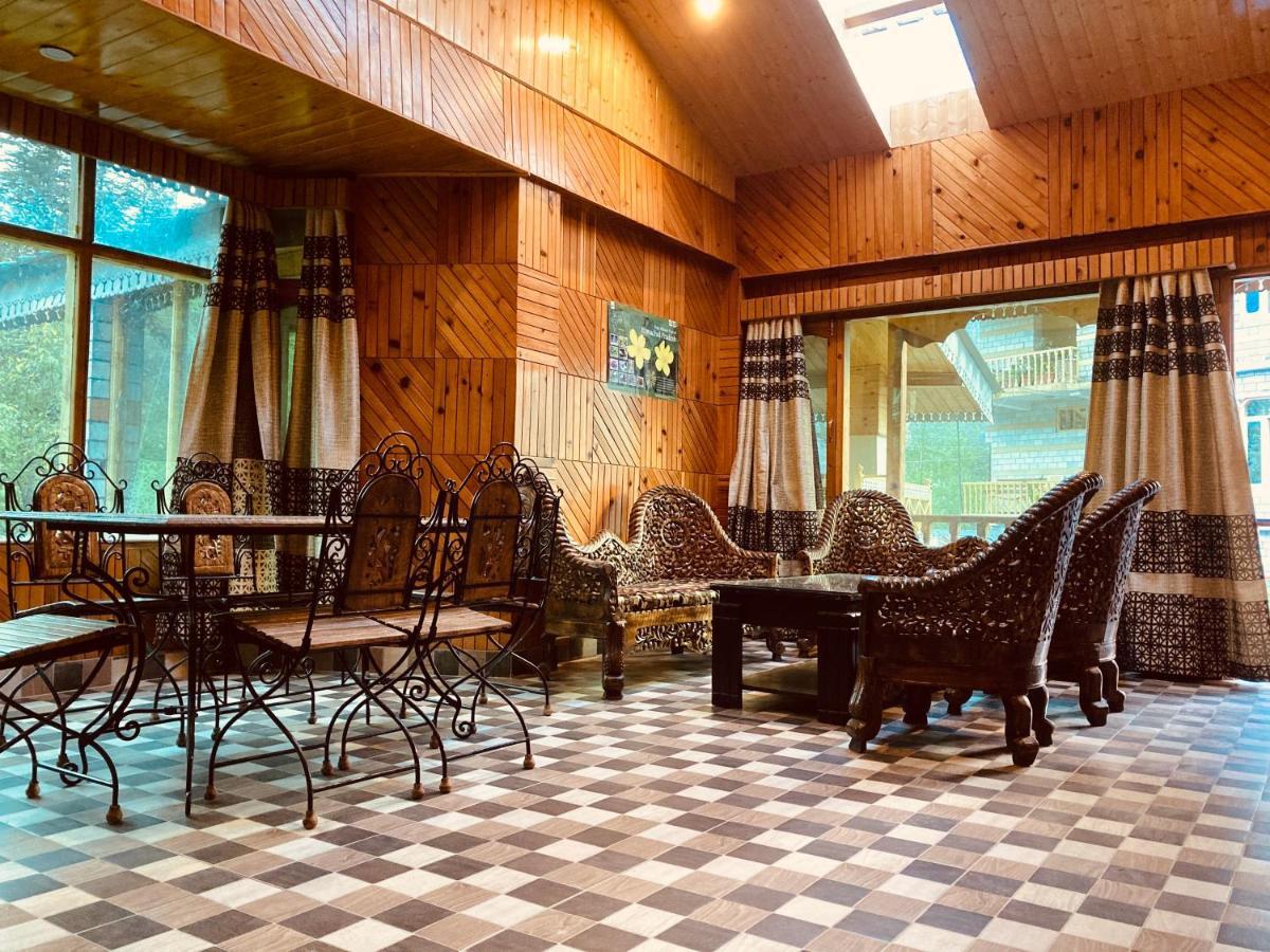 مايالي Woods Villa- A Luxury Mountains View Cottages المظهر الخارجي الصورة